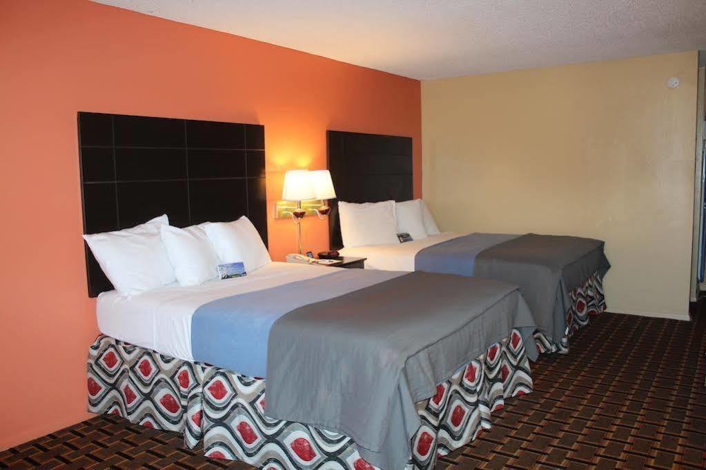 Red Roof Inn & Suites San Angelo Eksteriør billede